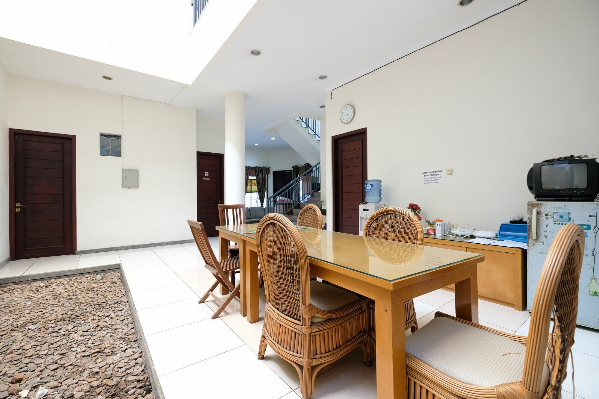 Reddoorz Plus Near Simpang Lima Семаранг Экстерьер фото